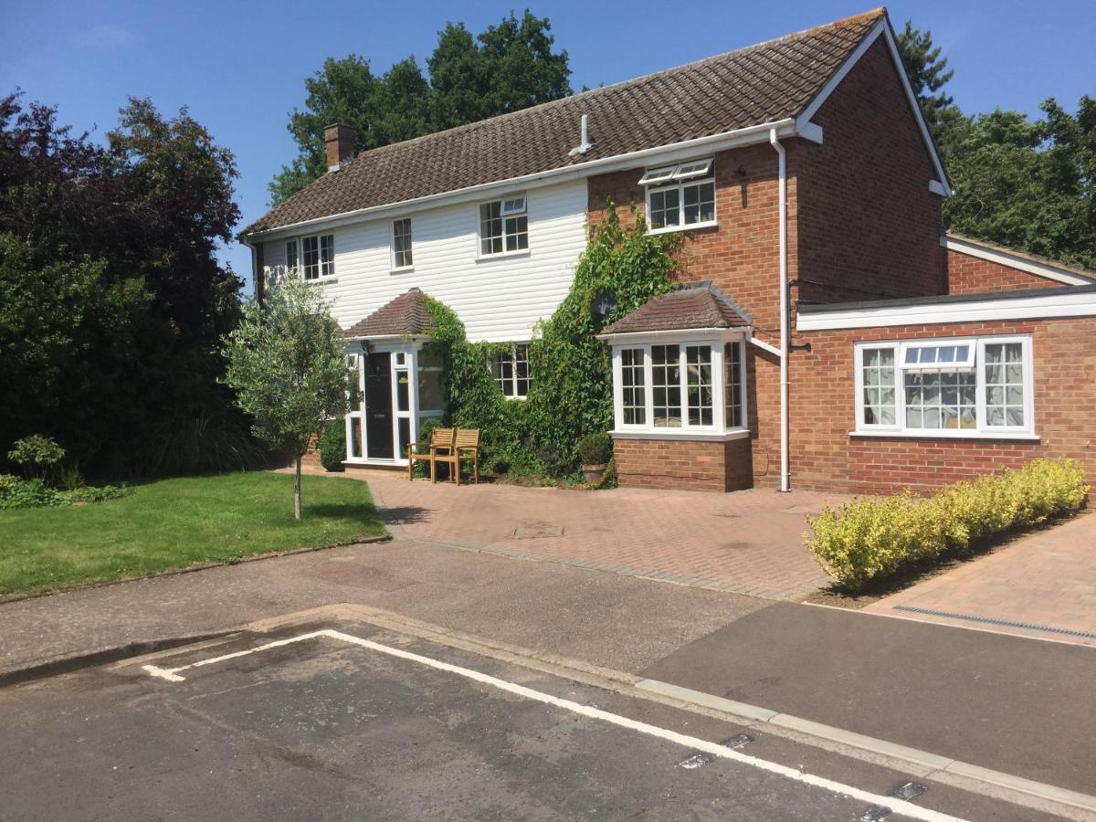 9 Chudleigh Close Apartment Bedford Exterior photo
